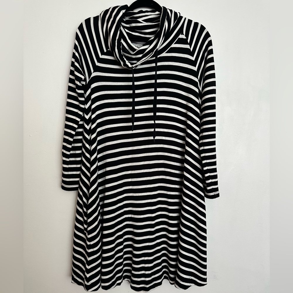 Lou & Grey long sleeve strip print dress